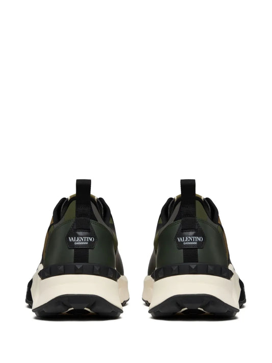 Valentino Garavani True Act