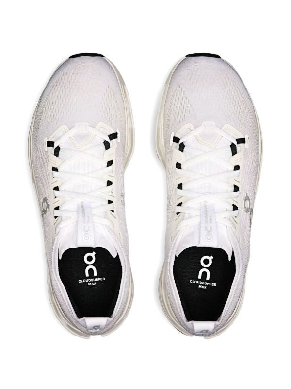 On Running Cloudsurfer Max
Triple White